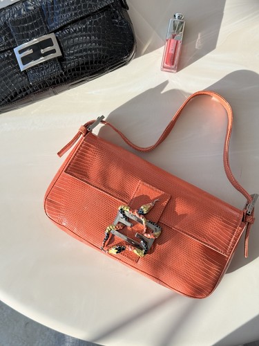 Super rara fendi baguette - rara*,