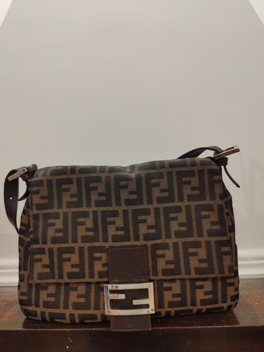 Fendi bag baguette - fendi,